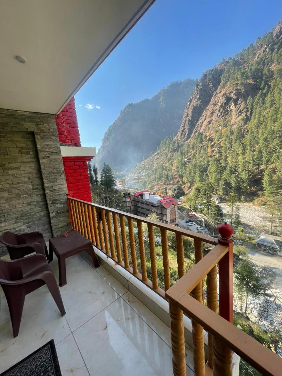 Shangri-La Rooms & Restaurant Kasol Exterior foto